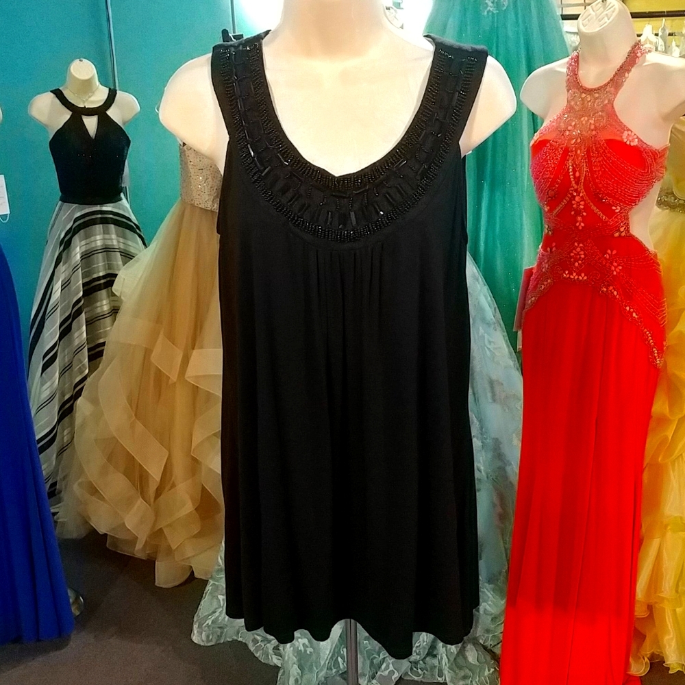 EllumiNation top